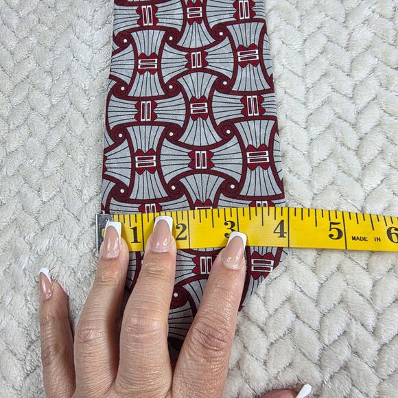 Geoffrey Beene Silk Tie Men Vintage 90s Geometric Art Deco 3.75” Fabric Italy - Picture 4 of 4
